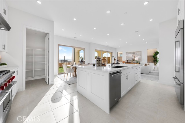 118 sunnybank Boulevard, Irvine CA: https://media.crmls.org/medias/4f3e2445-6533-49fd-af93-f08703b7e8eb.jpg