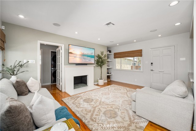 Detail Gallery Image 15 of 61 For 3511 Carfax Ave, Long Beach,  CA 90808 - 2 Beds | 2 Baths