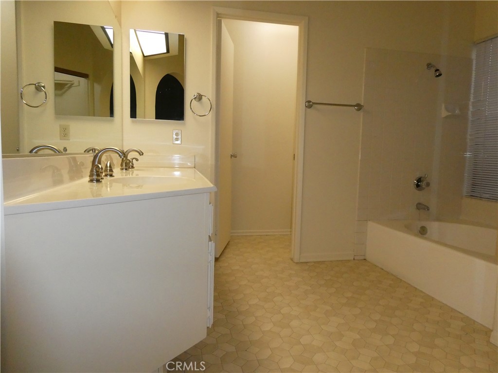 MLS #IG25261294 image #8