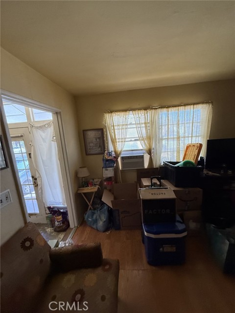 Detail Gallery Image 5 of 18 For 4364 via San Luis, Riverside,  CA 92504 - 2 Beds | 1 Baths