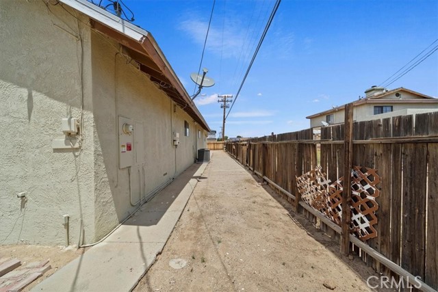 Detail Gallery Image 45 of 49 For 20548 Neuralia Rd, California City,  CA 93505 - 3 Beds | 2 Baths