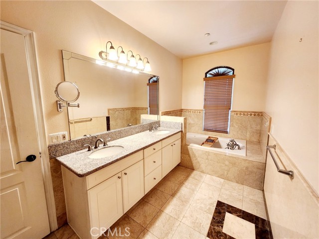 Detail Gallery Image 20 of 32 For 1016 W Huntington Dr a,  Arcadia,  CA 91007 - 3 Beds | 4 Baths