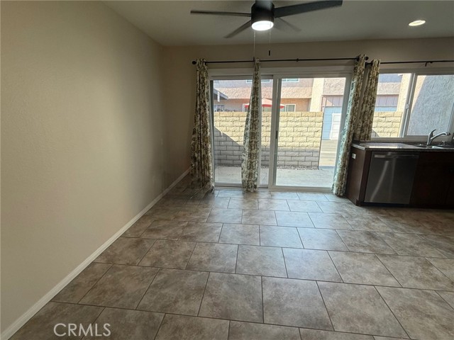 877 Silver Fir Road, Walnut CA: https://media.crmls.org/medias/4f4113dc-6ada-48f2-b5eb-c801a8f1779c.jpg