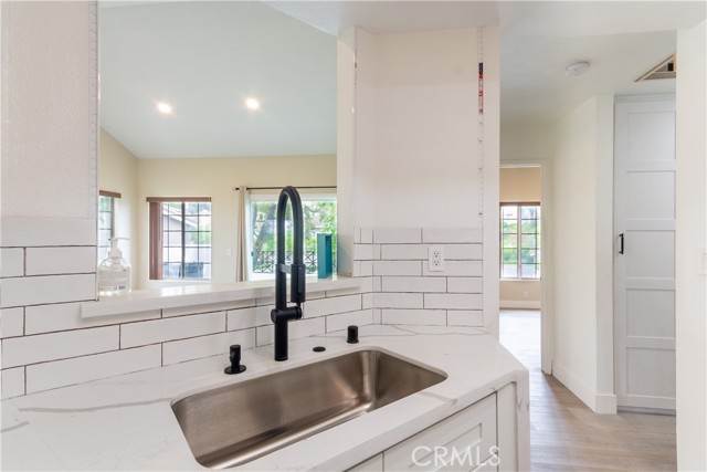 1033 S Dewcrest Drive, Anaheim CA: https://media.crmls.org/medias/4f43234b-dc0a-423d-a5ca-1920d551d0d9.jpg