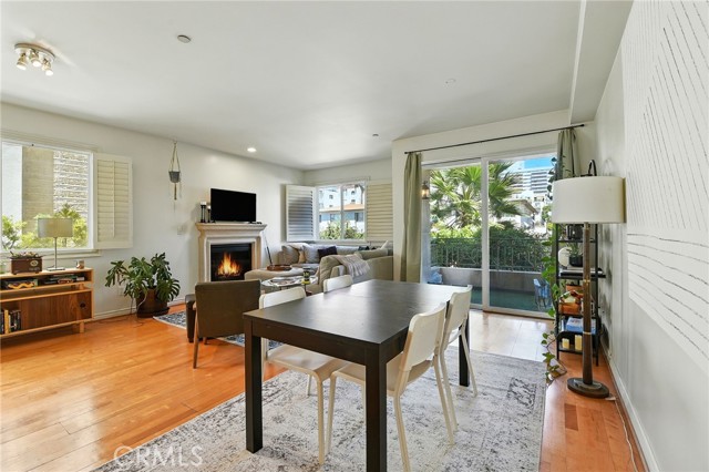 1241 S Westgate Avenue, Los Angeles CA: https://media.crmls.org/medias/4f435c37-e5c0-40c3-8731-ba04e06c8095.jpg