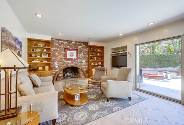 Detail Gallery Image 10 of 44 For 3681 Fenley Dr, Los Alamitos,  CA 90720 - 4 Beds | 3 Baths
