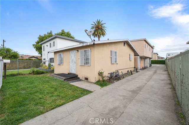 Detail Gallery Image 2 of 20 For 213 E 87th Pl, Los Angeles,  CA 90003 - – Beds | – Baths