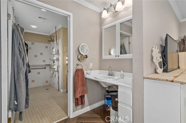 Detail Gallery Image 20 of 31 For 9879 Canada Way, Riverside,  CA 92503 - 4 Beds | 2 Baths
