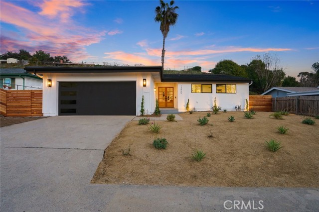 13455 Carriage Road, Poway CA: https://media.crmls.org/medias/4f449248-a377-41c6-8018-d79d7384bc32.jpg