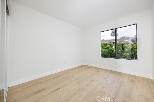 Detail Gallery Image 8 of 39 For 543 Victoria St #E,  Costa Mesa,  CA 92627 - 3 Beds | 2/1 Baths