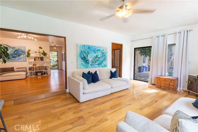 1816 W Yarnell Street, West Covina CA: https://media.crmls.org/medias/4f44e7cb-6ff3-453f-b62f-003c99e5d4bc.jpg