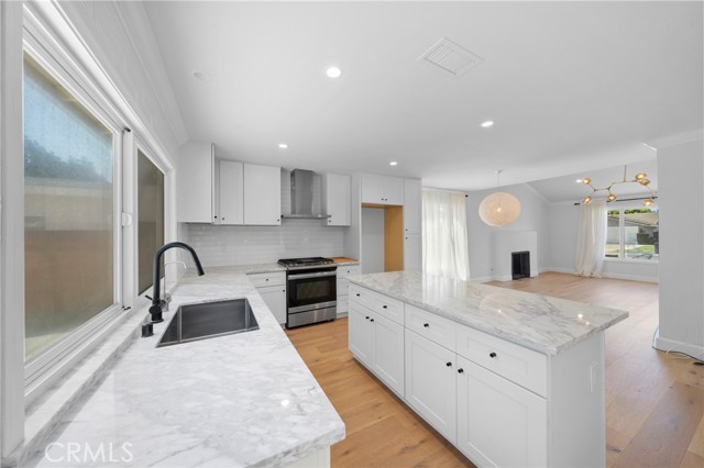 3403 E Date Street, Brea CA: https://media.crmls.org/medias/4f453930-fae6-4882-84ad-d5cc3bbb9f1b.jpg