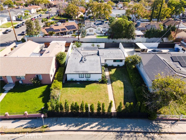6250 Coldwater Canyon Avenue photo 2