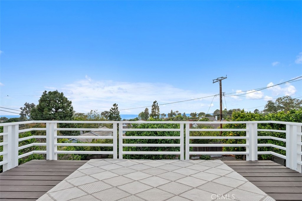 https://media.crmls.org/medias/4f45d0b6-5e8b-48b0-9be2-c0fa561005bb.jpg?preset=X-Large