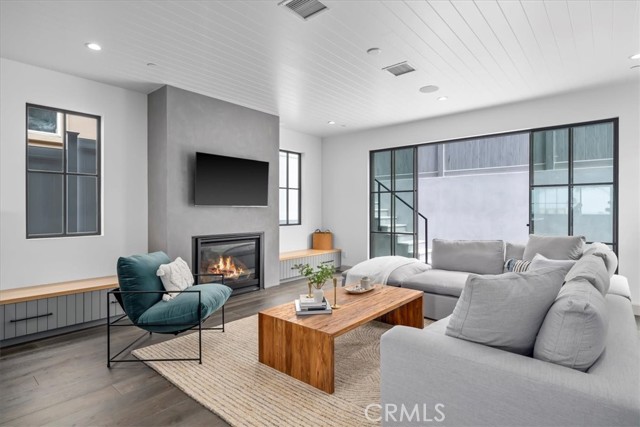 Detail Gallery Image 14 of 36 For 518 S Gertruda Ave, Redondo Beach,  CA 90277 - 3 Beds | 3 Baths