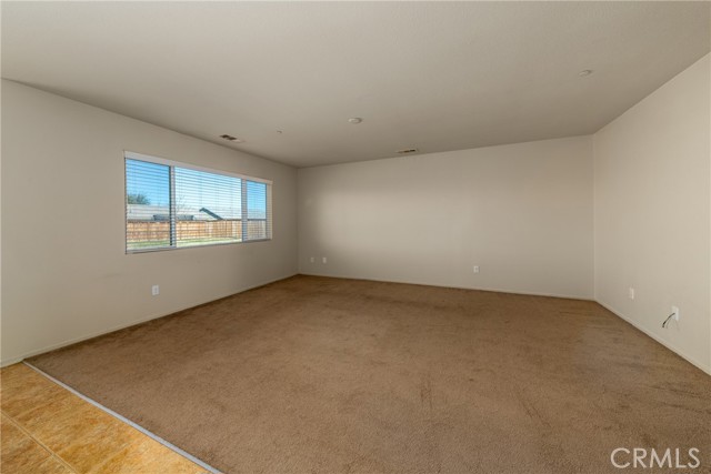Detail Gallery Image 9 of 47 For 15706 Basin Ln, Victorville,  CA 92394 - 4 Beds | 2 Baths