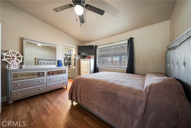 13595 West Drive, Desert Hot Springs CA: https://media.crmls.org/medias/4f476635-0f42-4b70-94ca-27770dc8ad9d.jpg