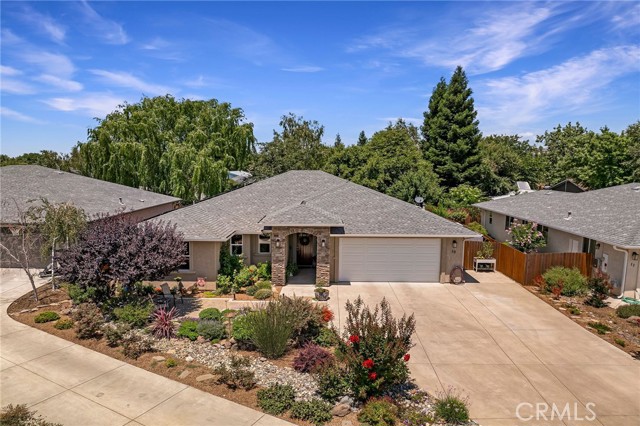 10 Harmony Park Circle, Chico CA: https://media.crmls.org/medias/4f479227-a3a1-41a3-a28a-5cde4062c815.jpg