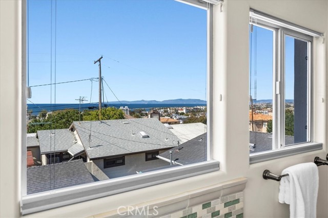 618 ruby, Redondo Beach, California 90277, 4 Bedrooms Bedrooms, ,3 BathroomsBathrooms,Residential,Sold,ruby,SB22013009