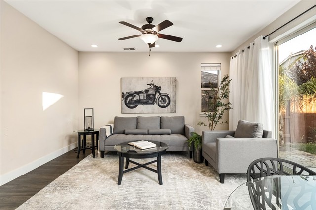 Detail Gallery Image 9 of 44 For 1110 Shumard Oak Way, Chico,  CA 95928 - 3 Beds | 2/1 Baths