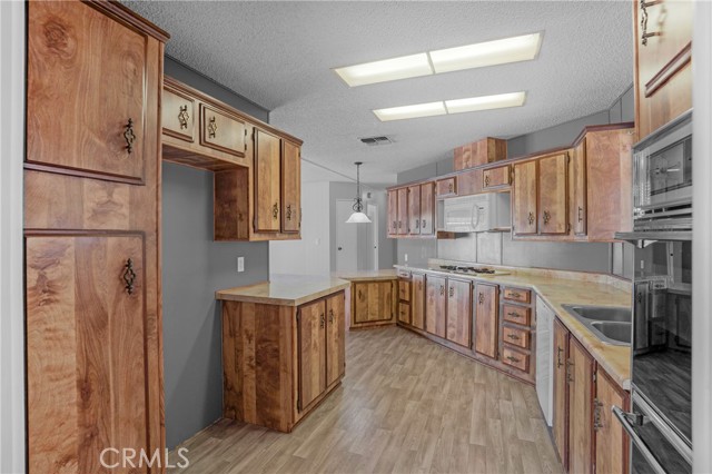 Detail Gallery Image 12 of 37 For 27701 Murrieta Rd #226,  Menifee,  CA 92586 - 2 Beds | 2 Baths