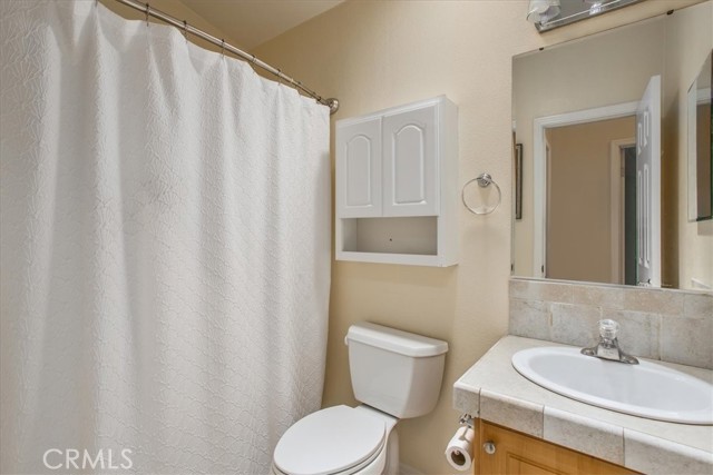 1250 N Kirby Street, Hemet CA: https://media.crmls.org/medias/4f4a653a-dfe1-49a2-b64a-bf472e5a6fcd.jpg