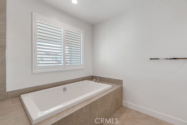 Detail Gallery Image 24 of 58 For 1626 Corte Medialuna, Chula Vista,  CA 91913 - 5 Beds | 4/1 Baths