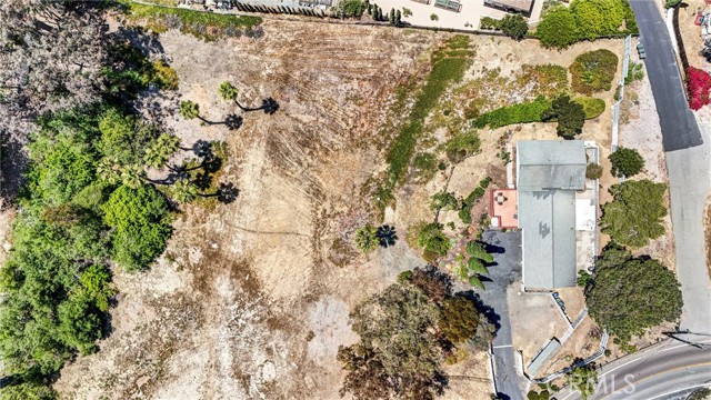 1800 Sunset Drive, Vista CA: https://media.crmls.org/medias/4f4cbca2-9bf3-45ed-8509-45685d0065c4.jpg