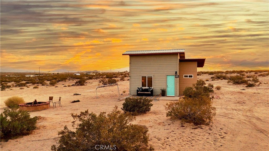 310 Enchanted Road