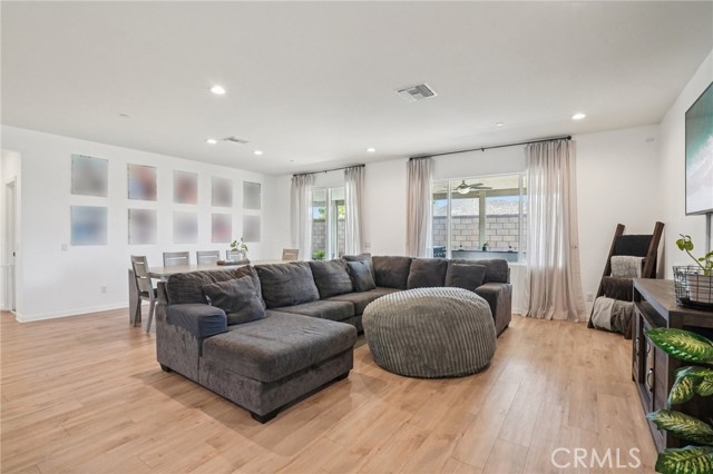 Detail Gallery Image 8 of 63 For 26644 Dior Ct, Menifee,  CA 92585 - 4 Beds | 2 Baths