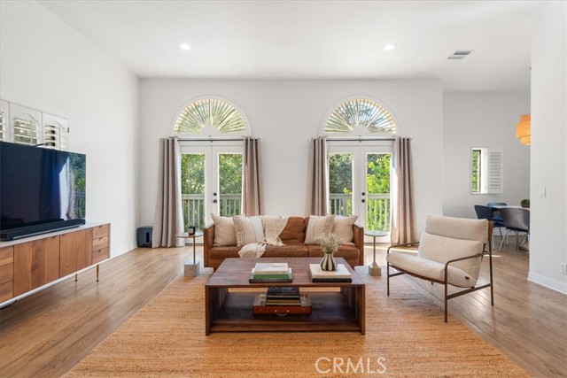 Detail Gallery Image 7 of 19 For 3418 Dorothy, Topanga,  CA 90290 - 3 Beds | 2/1 Baths