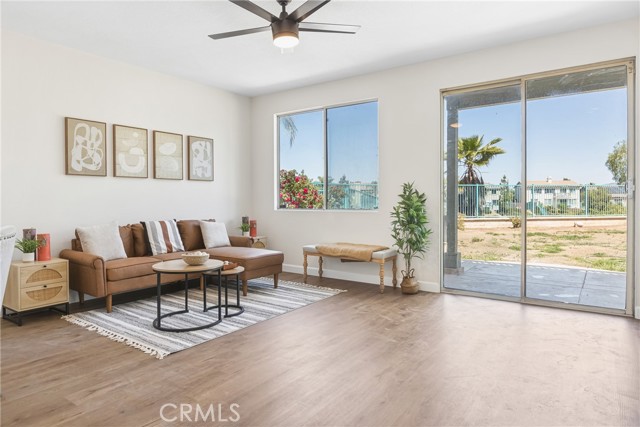 Detail Gallery Image 12 of 49 For 16015 Palomino Ln, Moreno Valley,  CA 92551 - 5 Beds | 2/1 Baths