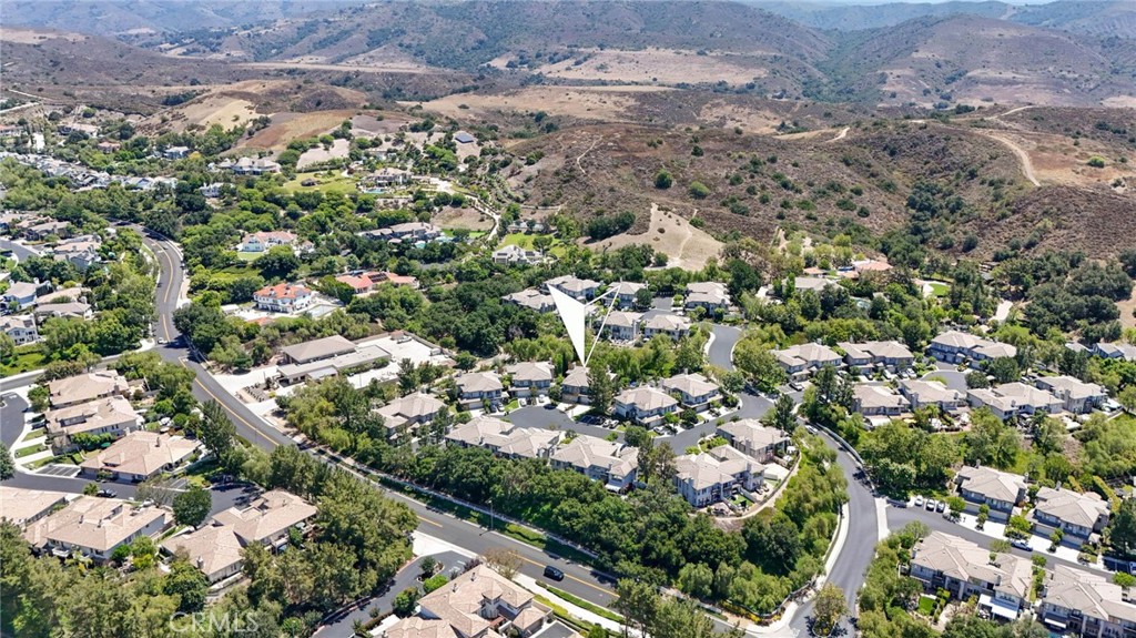https://media.crmls.org/medias/4f4dc552-07a0-43e8-8081-7115c271fbe0.jpg?preset=X-Large
