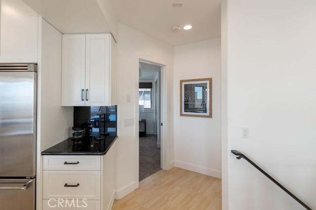 Detail Gallery Image 21 of 42 For 223 Seaview St, Manhattan Beach,  CA 90266 - 3 Beds | 3/1 Baths