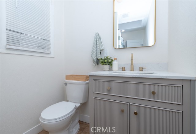 Detail Gallery Image 10 of 13 For 6301 Indiana Ave, Long Beach,  CA 90805 - 3 Beds | 2 Baths