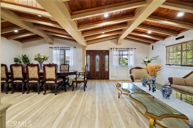 1729 W 51st Place, Los Angeles CA: https://media.crmls.org/medias/4f5090aa-bc84-4812-818f-c5be29326e3f.jpg