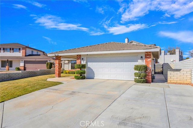 Detail Gallery Image 5 of 46 For 12790 Amberwood, Victorville,  CA 92395 - 3 Beds | 2 Baths