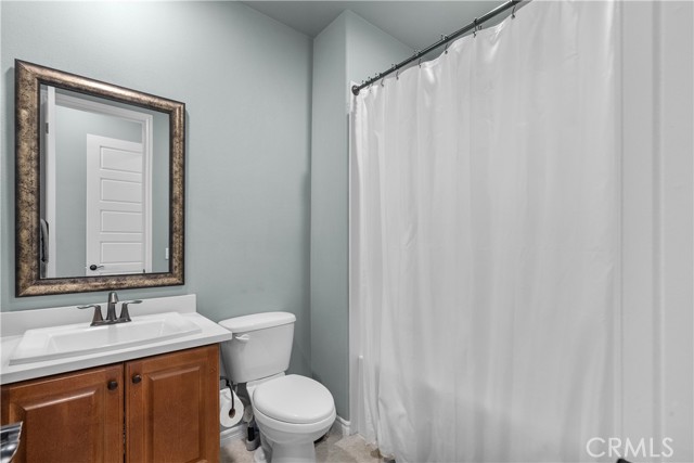 Detail Gallery Image 35 of 71 For 22385 Copper Mountain Ct, Saugus,  CA 91350 - 5 Beds | 5 Baths