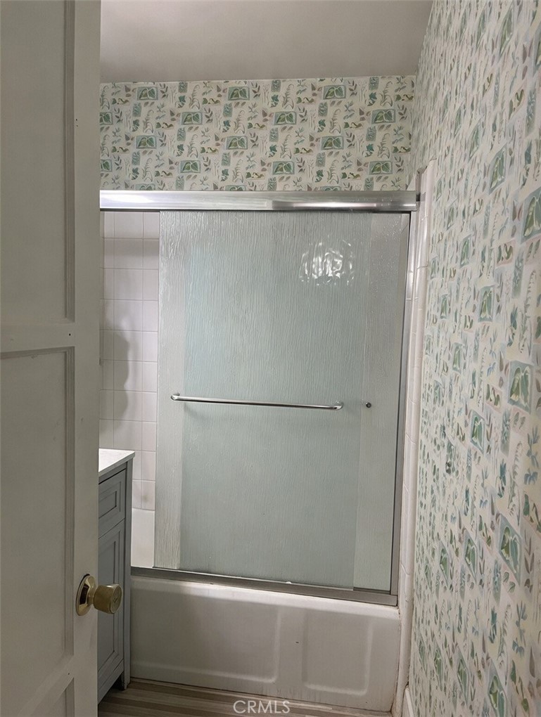 https://media.crmls.org/medias/4f514de8-4380-4b13-be80-c322d87ae4c6.jpg?preset=X-Large