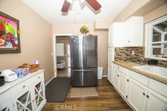 Detail Gallery Image 10 of 36 For 12057 Newmire, Norwalk,  CA 90650 - 4 Beds | 2 Baths