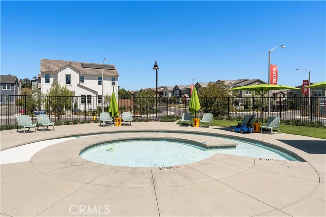 Detail Gallery Image 36 of 39 For 4105 Cameron Way #101,  Corona,  CA 92883 - 3 Beds | 2/1 Baths