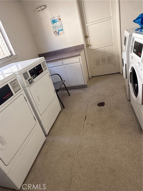 1806 Tamerlane Drive, Glendale CA: https://media.crmls.org/medias/4f53c011-cbb5-4a0a-a55c-a05123b30d23.jpg