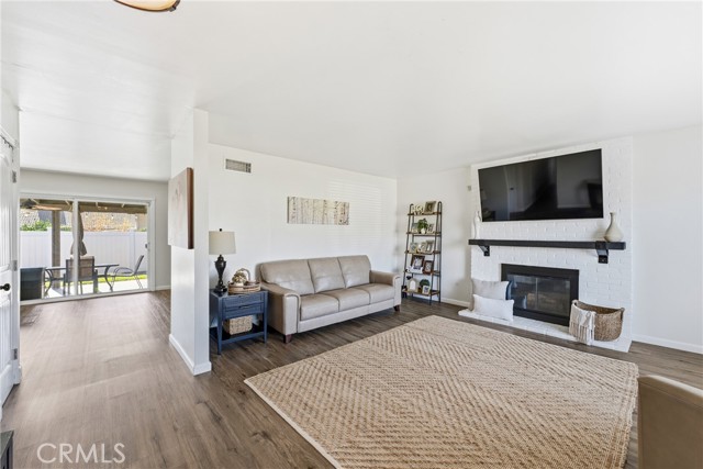 Detail Gallery Image 7 of 25 For 251 E Scott, Rialto,  CA 92376 - 3 Beds | 2 Baths