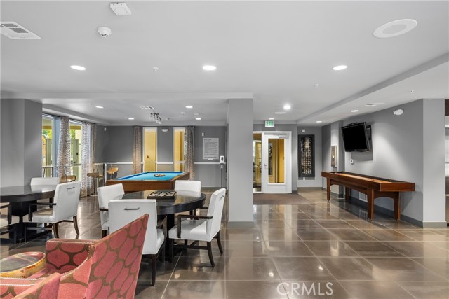 Detail Gallery Image 23 of 34 For 21301 Erwin #206,  Woodland Hills,  CA 91367 - 2 Beds | 2 Baths