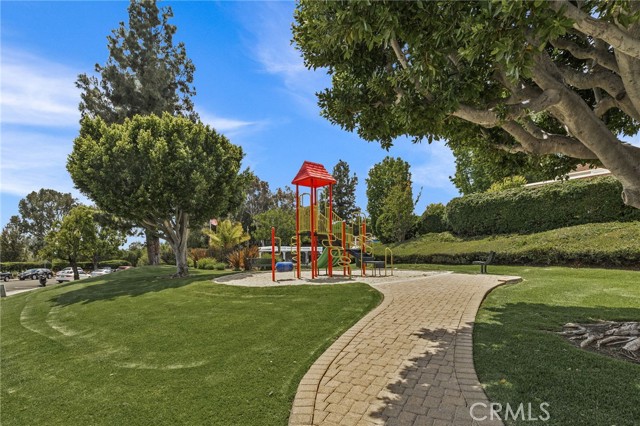 23006 Via Cereza, Mission Viejo CA: https://media.crmls.org/medias/4f55cd26-d54f-41e8-8e8c-4d0a7f34e115.jpg