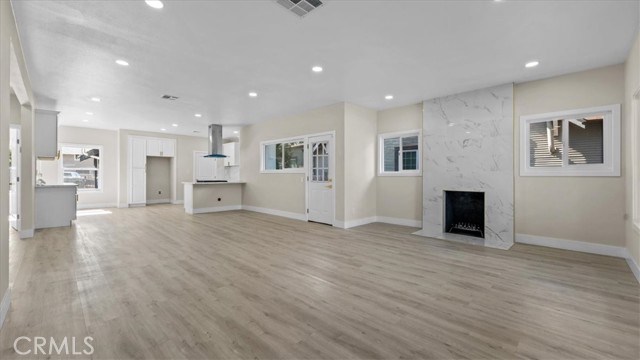 Detail Gallery Image 4 of 19 For 3958 4th, Riverside,  CA 92501 - 2 Beds | 1 Baths