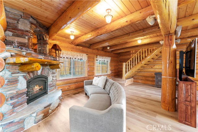 Detail Gallery Image 20 of 75 For 39900 Forest Road, Big Bear Lake,  CA 92315 - 3 Beds | 2 Baths