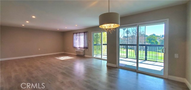 2353 Via Mariposa W, Laguna Woods CA: https://media.crmls.org/medias/4f584946-ba2f-4b5a-a358-cbe1a2f8b36f.jpg
