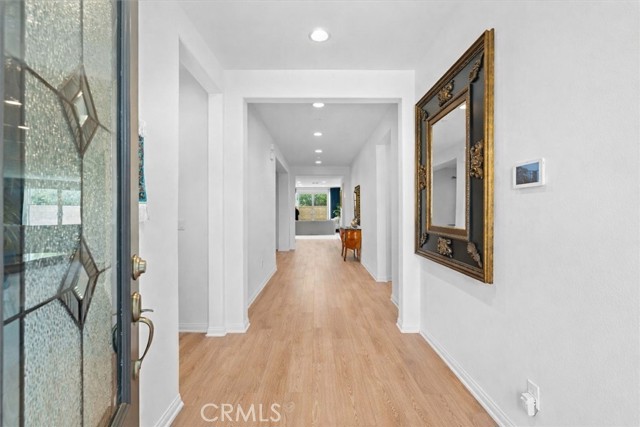 Detail Gallery Image 5 of 43 For 34490 Bloomberry, Murrieta,  CA 92563 - 3 Beds | 2/1 Baths