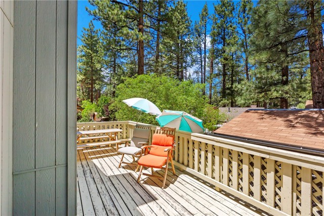 Detail Gallery Image 22 of 26 For 329 E Sherwood Bld, Big Bear City,  CA 92314 - 3 Beds | 2 Baths